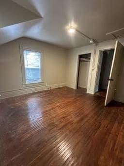 Building Photo - 2 Bed 1 Bath very close to UWEC available June 1st.