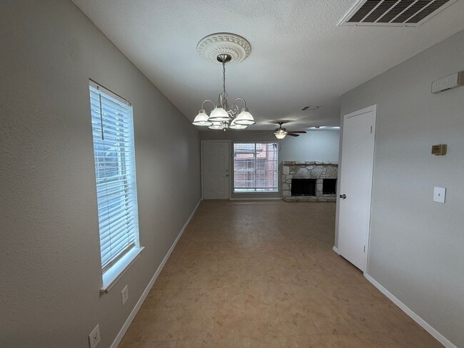 Building Photo - NICE 1 BR CONDO IN DESIRED GATED COMMUNITY*EASY ACCESS TO I35, 410, AND SHOPPING*APPLIANCES INCLU...