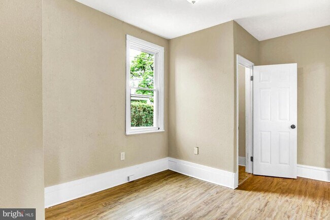 Building Photo - Charming 3 bedroom Home Located in CD East Schools Oberlin area