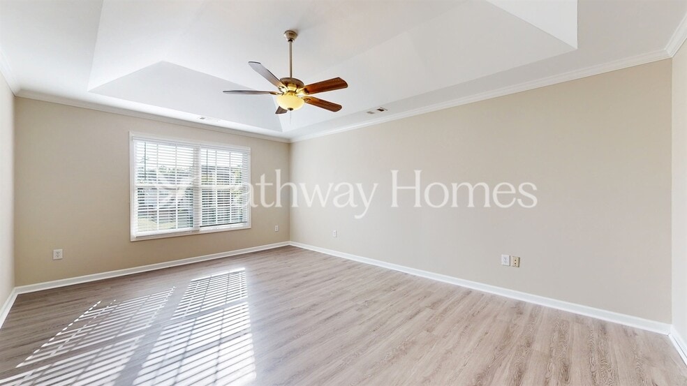 Building Photo - 3420 Gardenside Dr SW