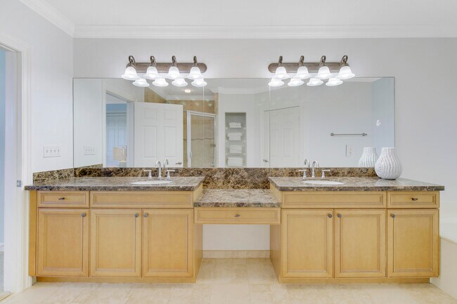 Building Photo - 800 Juno Ocean Walk