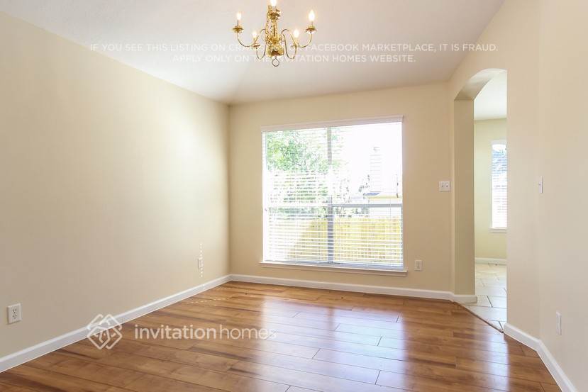 Building Photo - 10714 Estelle Cir