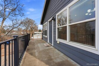 Building Photo - 944 E Moreno Ave