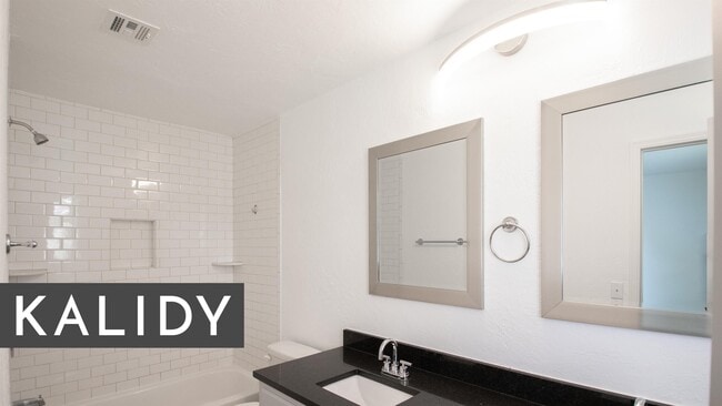 Building Photo - 12809 Buckboard Rd