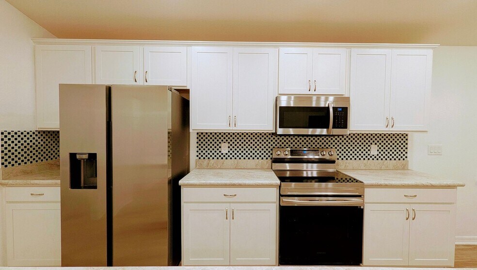 Building Photo - 6337 Gardner Dr