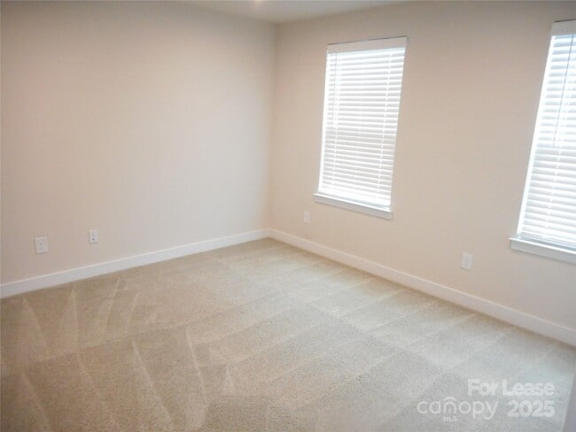 Building Photo - 3033 Matthews-Indian Trail Rd