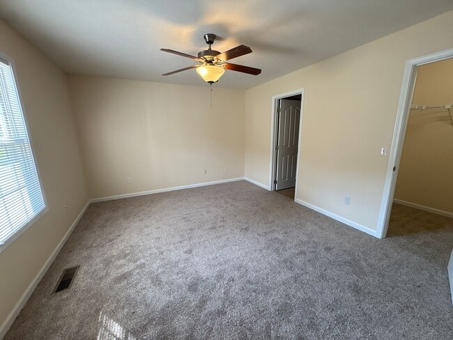 Building Photo - 307 Forrestwood Dr