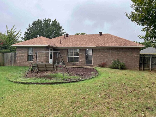 Building Photo - 2330 Remington Rd