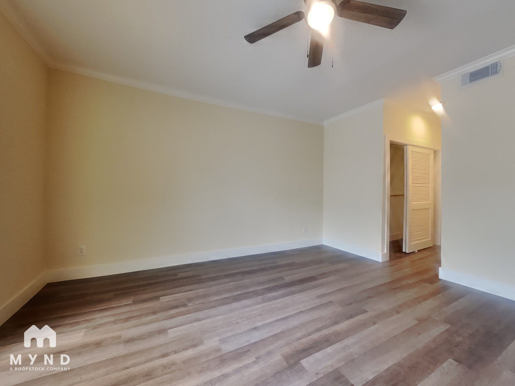 Building Photo - 2100 Tanglewilde St