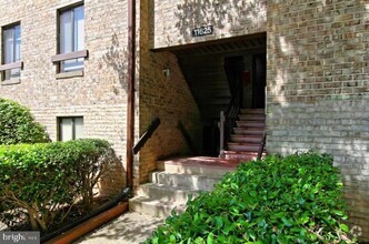 Building Photo - 11625 Stoneview Square