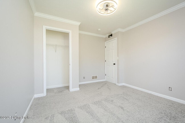 Building Photo - 6305 Leisure Ln