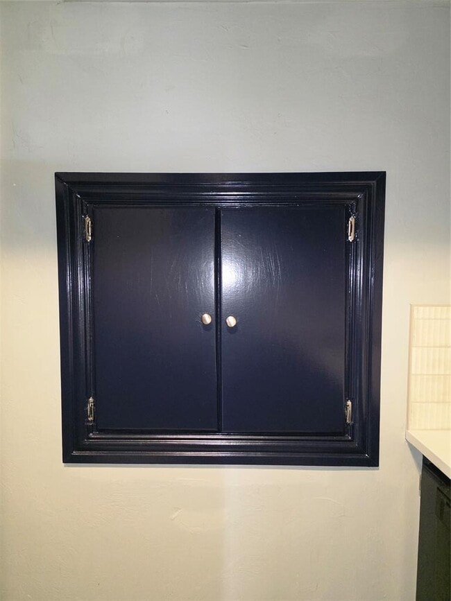 Building Photo - 1725 NW 18th St