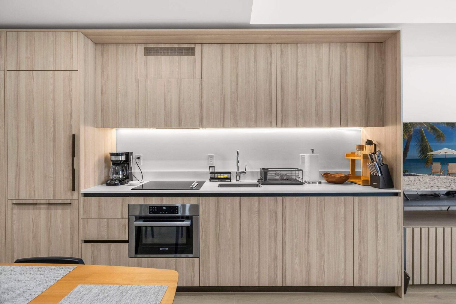 Building Photo - 225 N Miami Ave