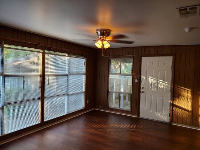 Building Photo - 4113 Speedway