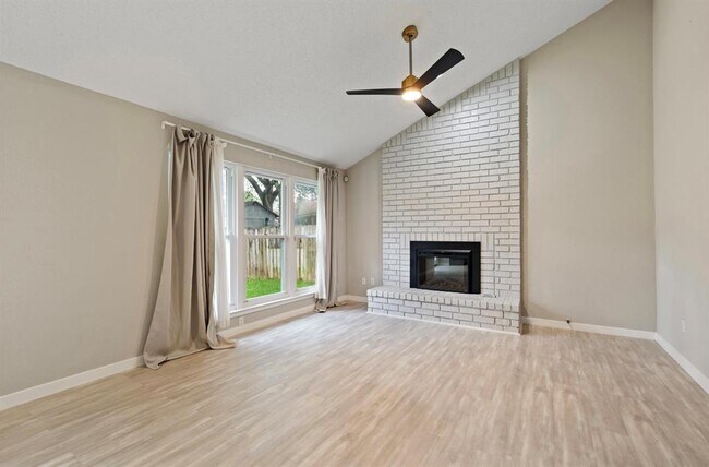 Building Photo - 25510 Chapel Ridge Ln