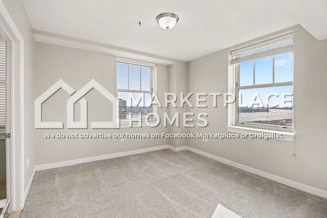 Building Photo - 525 W Lafayette Blvd