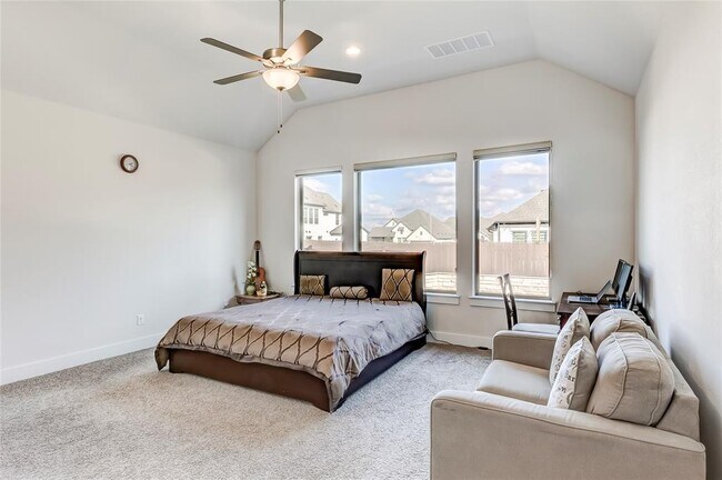 Building Photo - 212 Charbono St