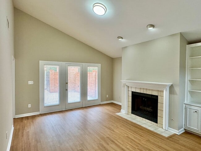 Building Photo - 3-Bedroom patio home with so much to love!