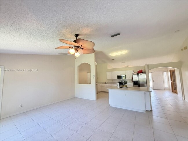 Building Photo - 5338 NW South Crisona Cir