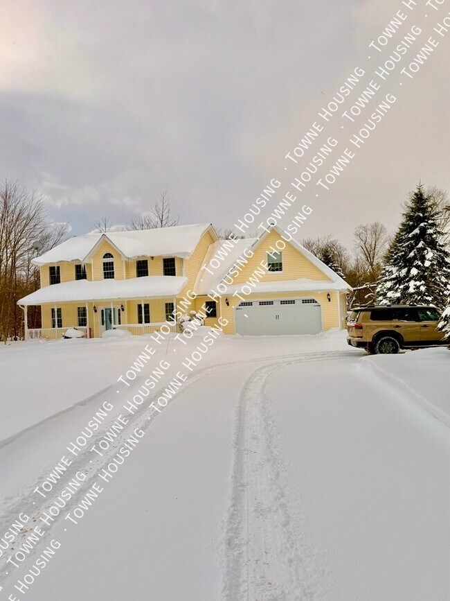 Building Photo - 13573 Schang Rd