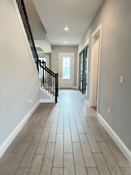 Building Photo - 7944 Chilton Dr