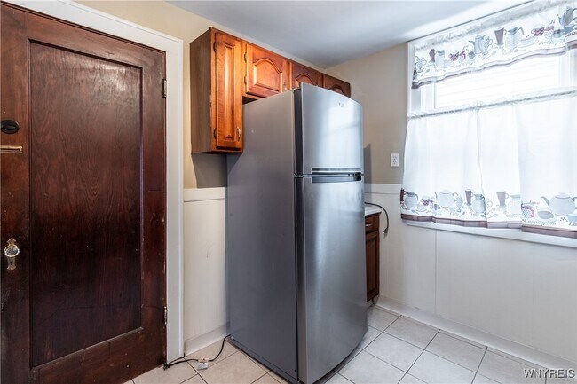 Building Photo - 189 Hamilton Dr