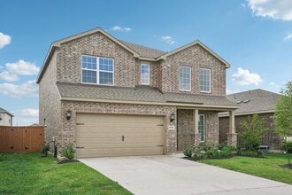 Building Photo - 1006 Whispering Winds Dr