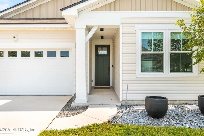 Building Photo - 4556 Pine Ridge Pkwy