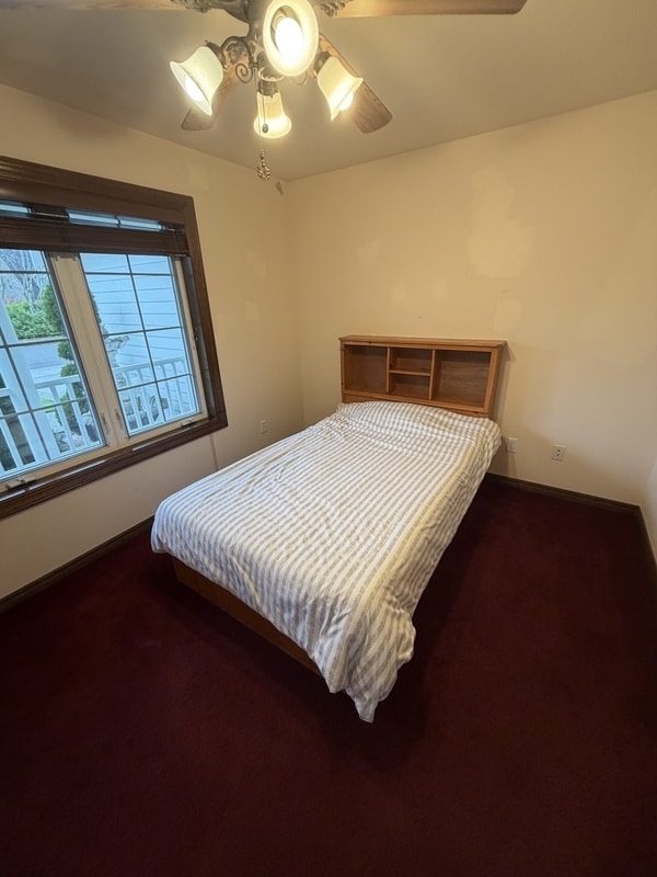 Building Photo - 700 Sunrise Dr