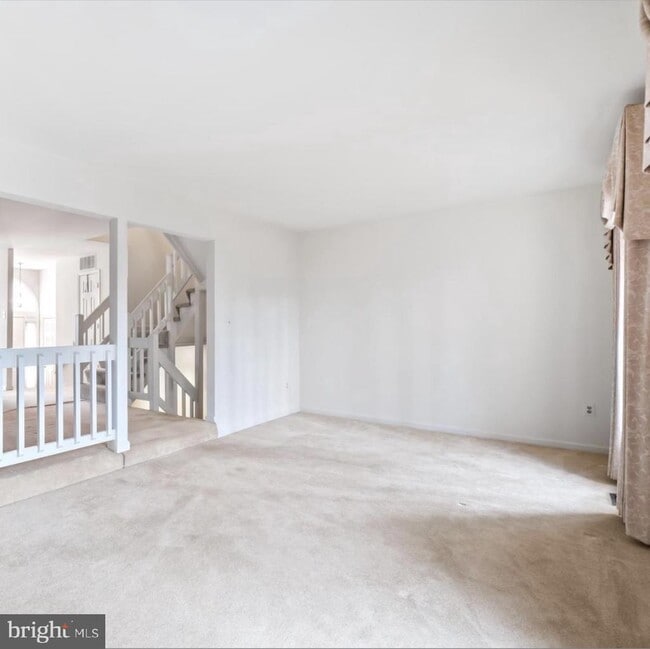 Building Photo - 6627 Westbury Oaks Ct