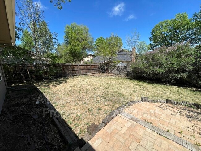 Building Photo - 6534 Zinnia St