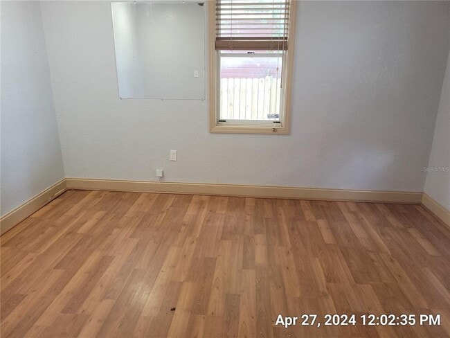 Building Photo - 2225 E 10th Ave