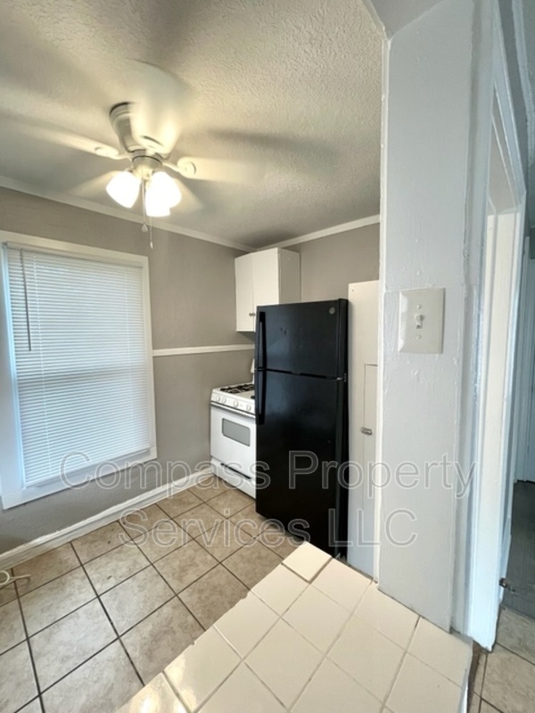 Building Photo - 628 N 36th St
