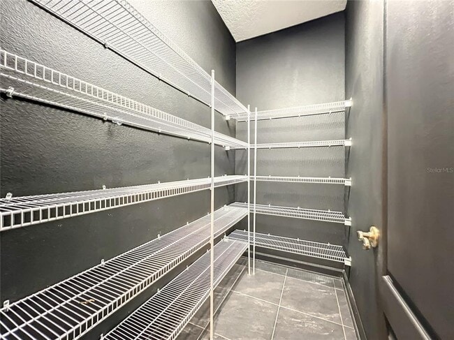 Building Photo - 10041 Oak Quarry Dr