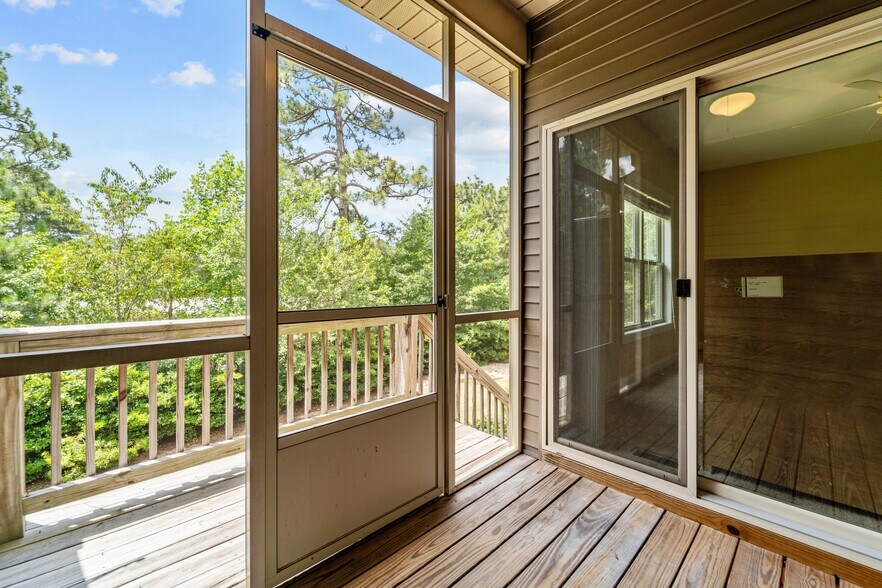 Building Photo - 118 Cypress Cir