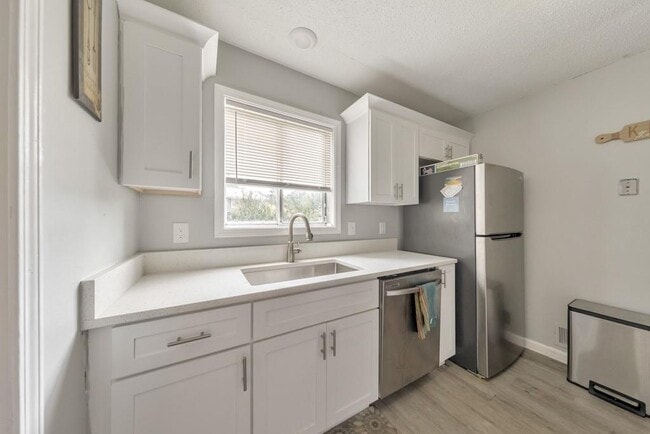 Building Photo - 1561 Sultan Ln