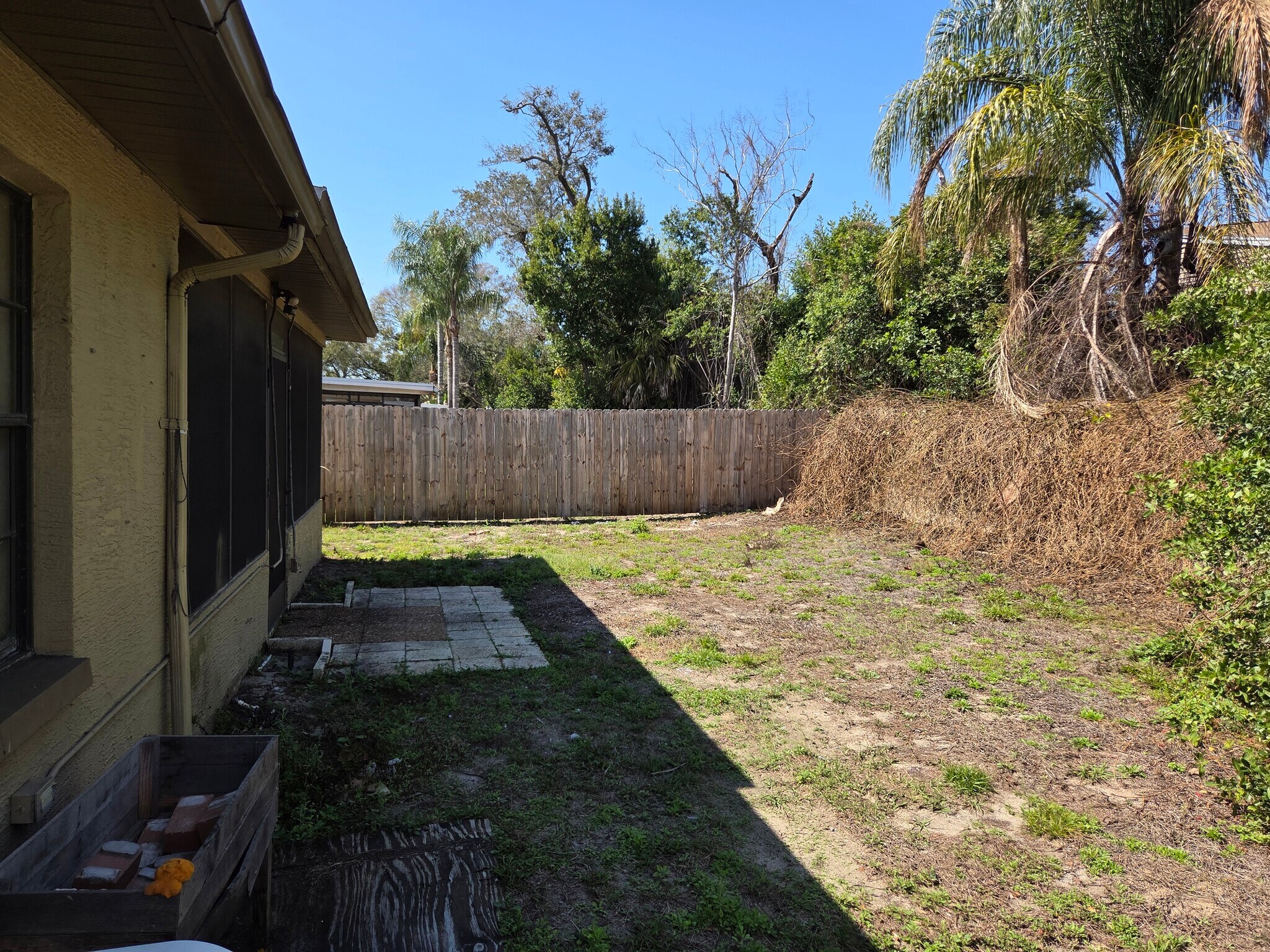 Building Photo - 7713 Bramblewood Dr