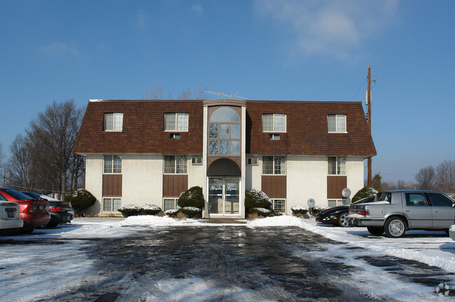 Building Photo - Kingston Square