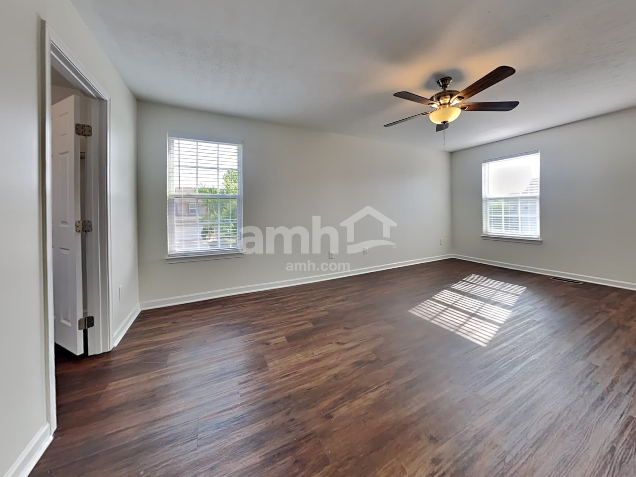Building Photo - 5576 Shetland Ct