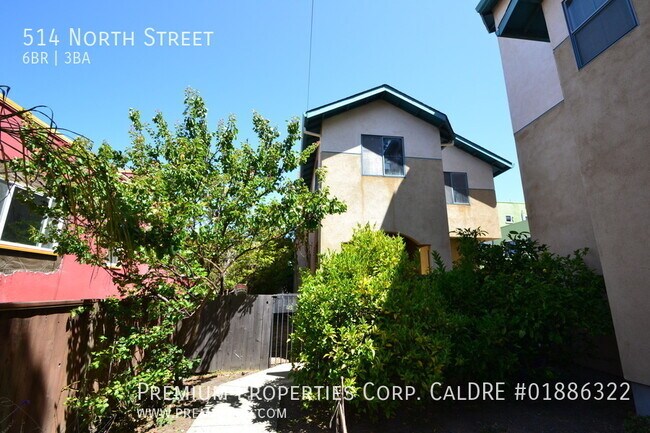 Building Photo - 514 North St