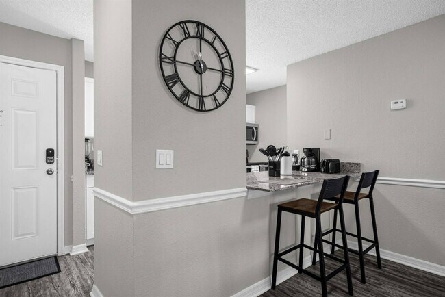 Building Photo - 13915 Heritage Club Dr