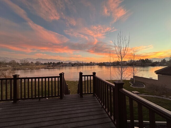 Building Photo - 228 Delgada Ln