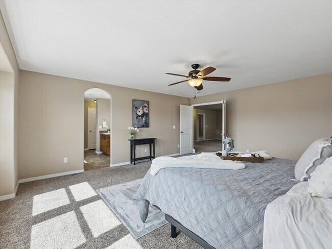 Building Photo - 8308 Needle Drop Ct