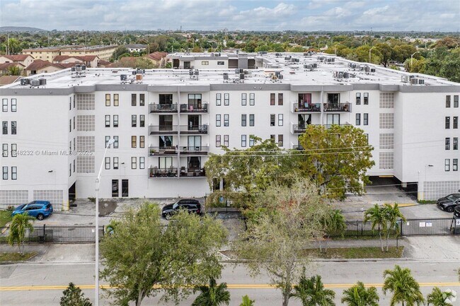 Primary Photo - 6950 W 6th Ave