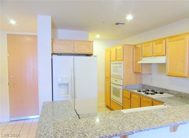 Building Photo - 83 E Agate Ave