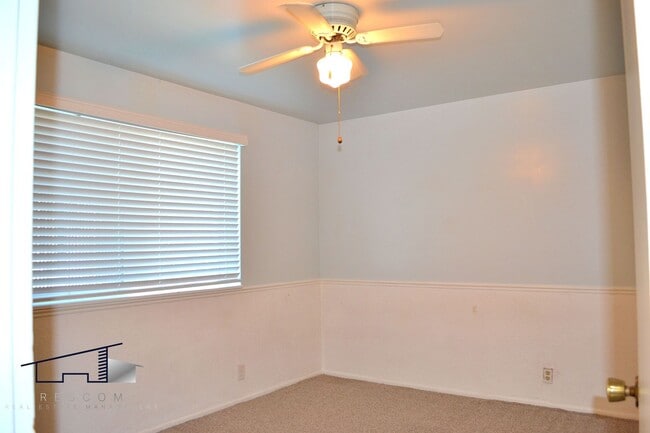 Building Photo - Lower-Level Roy 2 Bedroom, 1 Bathroom Condo Available!