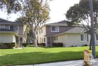 Building Photo - 2601 Spinnaker Ave