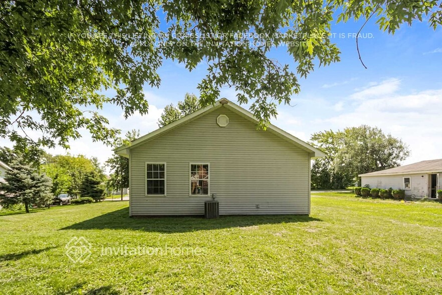 Building Photo - 1341 Fairmont Ave