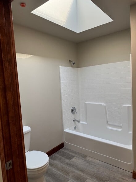 Building Photo - 611 L St