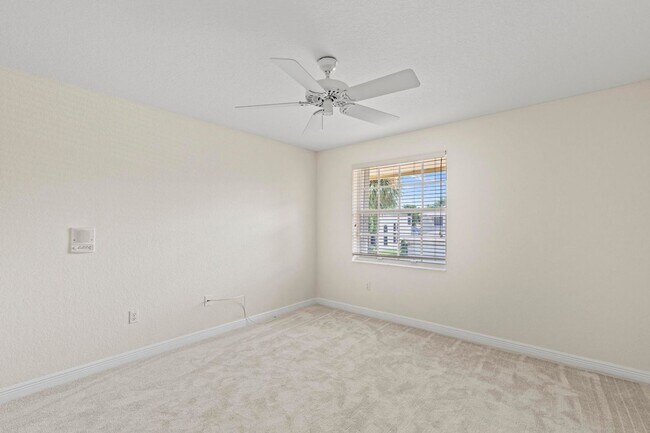 Building Photo - 6597 Marbletree Ln